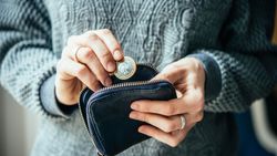 Druhé zamestnanie počas prekážok v práci – dôvod pre nepriznanie náhrady mzdy?