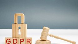 Pýtate sa zákazníkov na oslovenie „pán/pani“? Podľa SDEÚ porušujete GDPR.