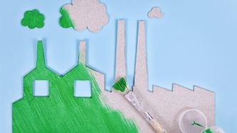 Niektoré e-shopy s módou sa v Británii museli zaviazať k opatreniam proti greenwashingu. Čo si z toho vziať?