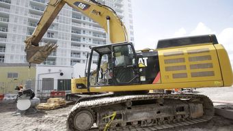 Startup Matches Heavy Equipment Owners and Renters and Organizes Insurance Cover