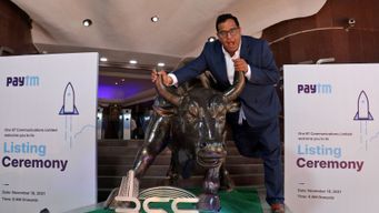 Buffett-backed Indian fintech giant Paytm stumbles in market debut