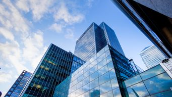 Palo Alto Networks Founder Agrees to Buy California Bank for AI Revamp