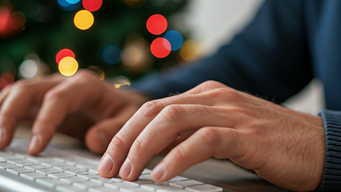 Should I post on social media between Christmas and New Year?