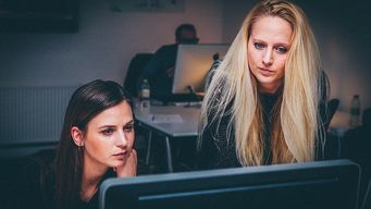 Top Sales Experts Predict That Cold Calling Died in 2019