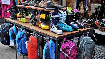 'Visual Merchandisers' - Retail Needs You More Than Ever, Please Come Back!