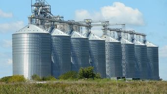Can social selling break down the silos between sales and marketing?