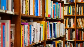 10 leadership books to curl with during the holidays