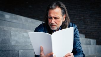 Why your "brochure" posts on LinkedIn won’t make any impact 