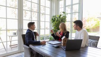 What did the "fish man" on vacation teach us about defensive buyers?