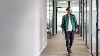 Research: Did you know your non-sales people are actively influencing your buyers?