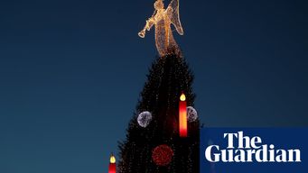 School threatens to cancel Christmas