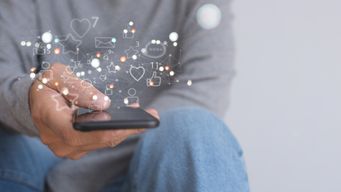 2024's Top Skill: Digital Marketing's Rapid Growth and the Rise of Social Selling!