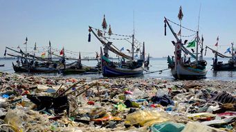 Fishermen Getting Paid to Collect Plastic Trash at Sea as Indonesia Slashes Pollution