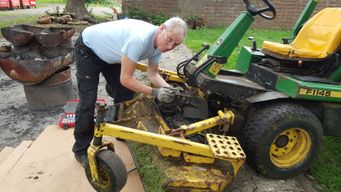 TT -UK Helps Local Scout Group