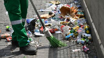 New Plastic Can Self-Destruct on Command