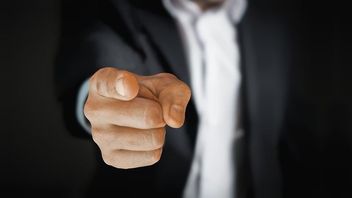 Blame it on me: Would a senior managers regime work for online harms?