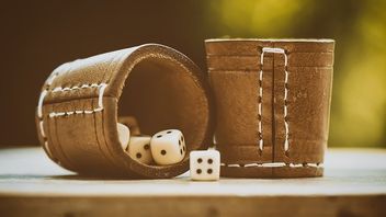 How likely is it that any given SMF holder is under FCA investigation?  Only about 0.02%