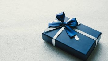 Happy Holidays.  Have some fines.