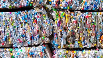 Re-packaging old rules: How will the EU’s proposed new packaging Regulation tackle excessive packaging and packaging waste?
