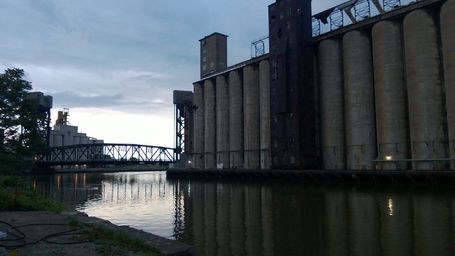 Tearing down silo city