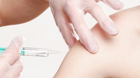 EMPLOYERS MAY REQUIRE COVID VACCINES