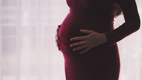 What to expect: pregnant employees and the COVID-19 vaccine.