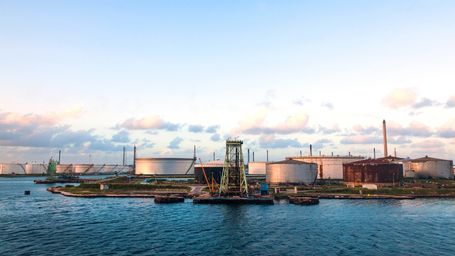 What Oil Majors’ Latest Reports Reveal About the Energy Transition