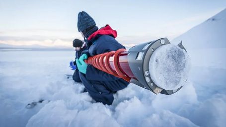 Scientists Leave No Trace at the Top of the World