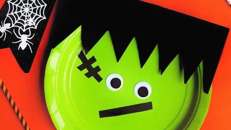 Looking for things to do with the kids? Check out these 23 Easy Halloween Crafts for Kids