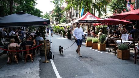 Why urban streets around the world are going car-free