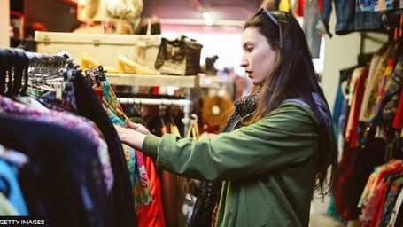UK retail sales boosted by second-hand and discount stores