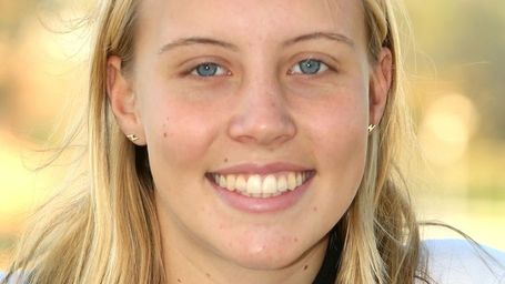 Girl, 16, paddles over 40km for ocean awareness