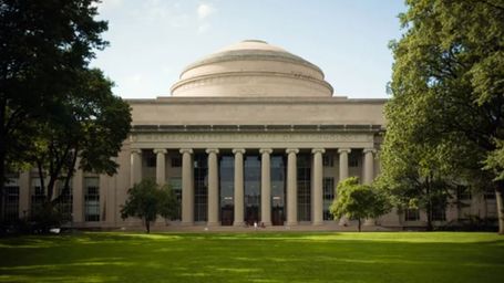 In a first, MIT trains students to resolve clean energy conflicts