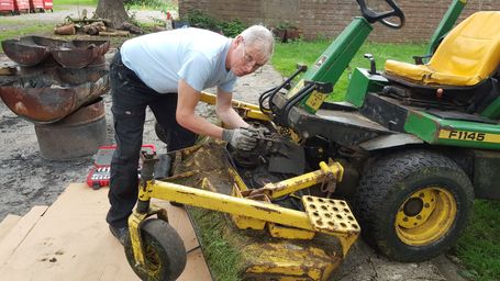 TT -UK Helps Local Scout Group