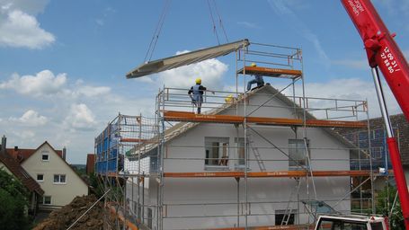 Innovation heats/cools building from moisture in air, saving energy