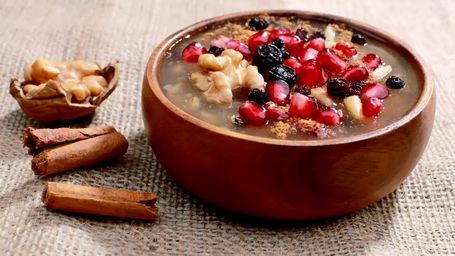 Asure - A traditional Turkish dessert preventing Food Waste