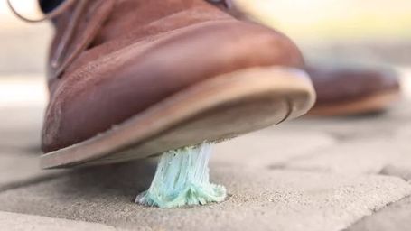 Removing Gum Litter