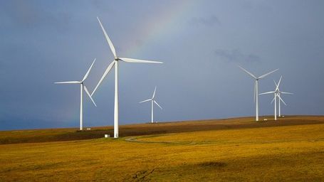 AEE busca “ser pioneros en economía circular” con el reciclaje de las palas