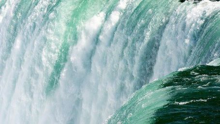 El agua, riesgo de desastre o escasez grave, según la zona del mundo