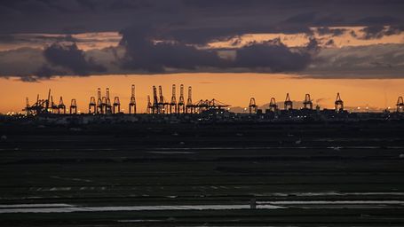 Tres de los diez puertos más contaminantes de Europa son españoles