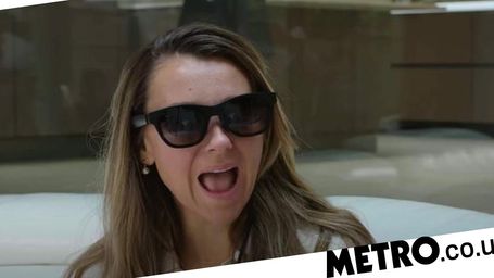 Smart Glasses Generate Captions for Deaf in Real Time