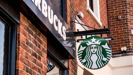 Balancing Sustainability with Customer Satisfaction