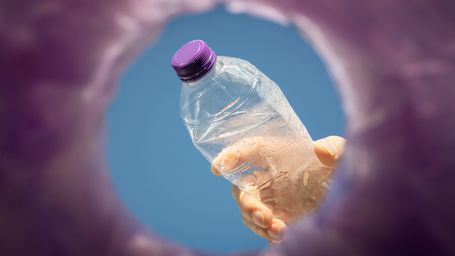 New Process ‘Vaporizes’ Plastic Bags and Bottles to Help Make Recycled Materials