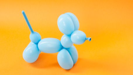 Girl who made balloon animals for fellow cancer patients receives trip to Hawaii