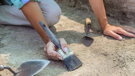 Bright blue chunk found in Rome turns out to be rare 2,000-year-old material!