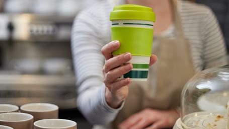 12 Easy Ways to Be Sustainable in 2025