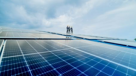 Powering the Future: Renewable Energy & Plastic Packaging