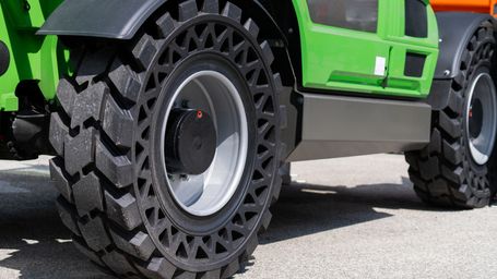 Why Cars Still Don't Have Airless Tires, Yet