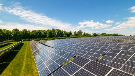 A Solar Farm the Size of a Small City