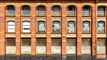 From Vacant Warehouses to Data Halls: The Economic Case for Urban Industrial-to-Data Center Conversion